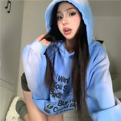 直播间实拍：某天后之女考学走后门，被批炫富